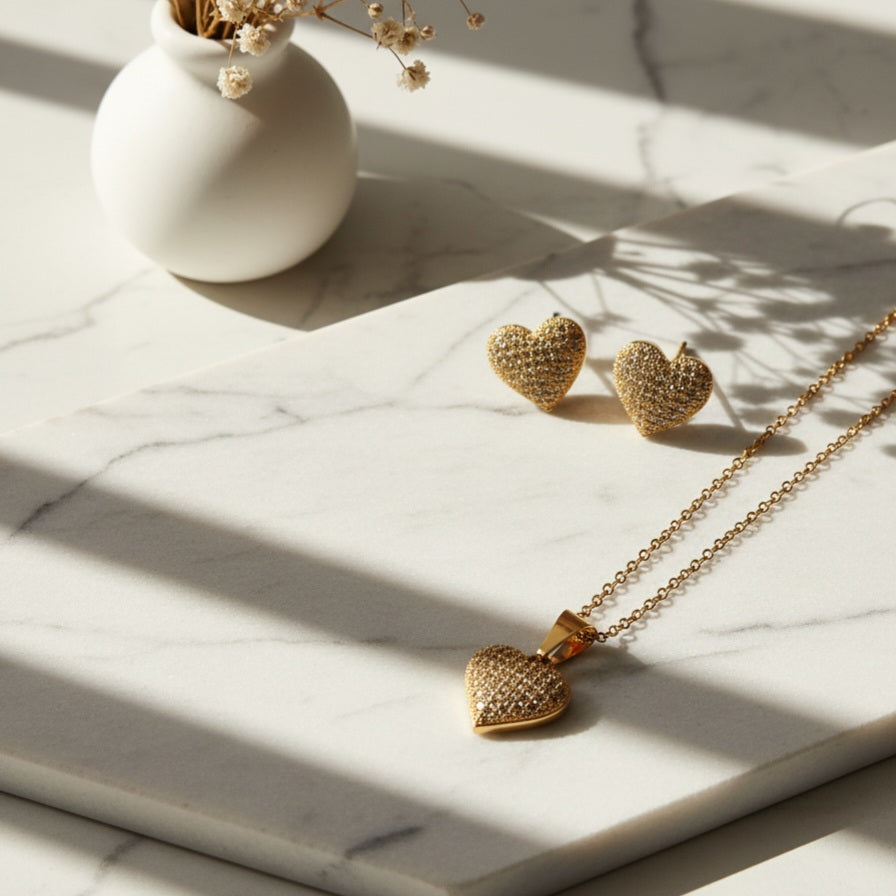 Necklaces & Pendents