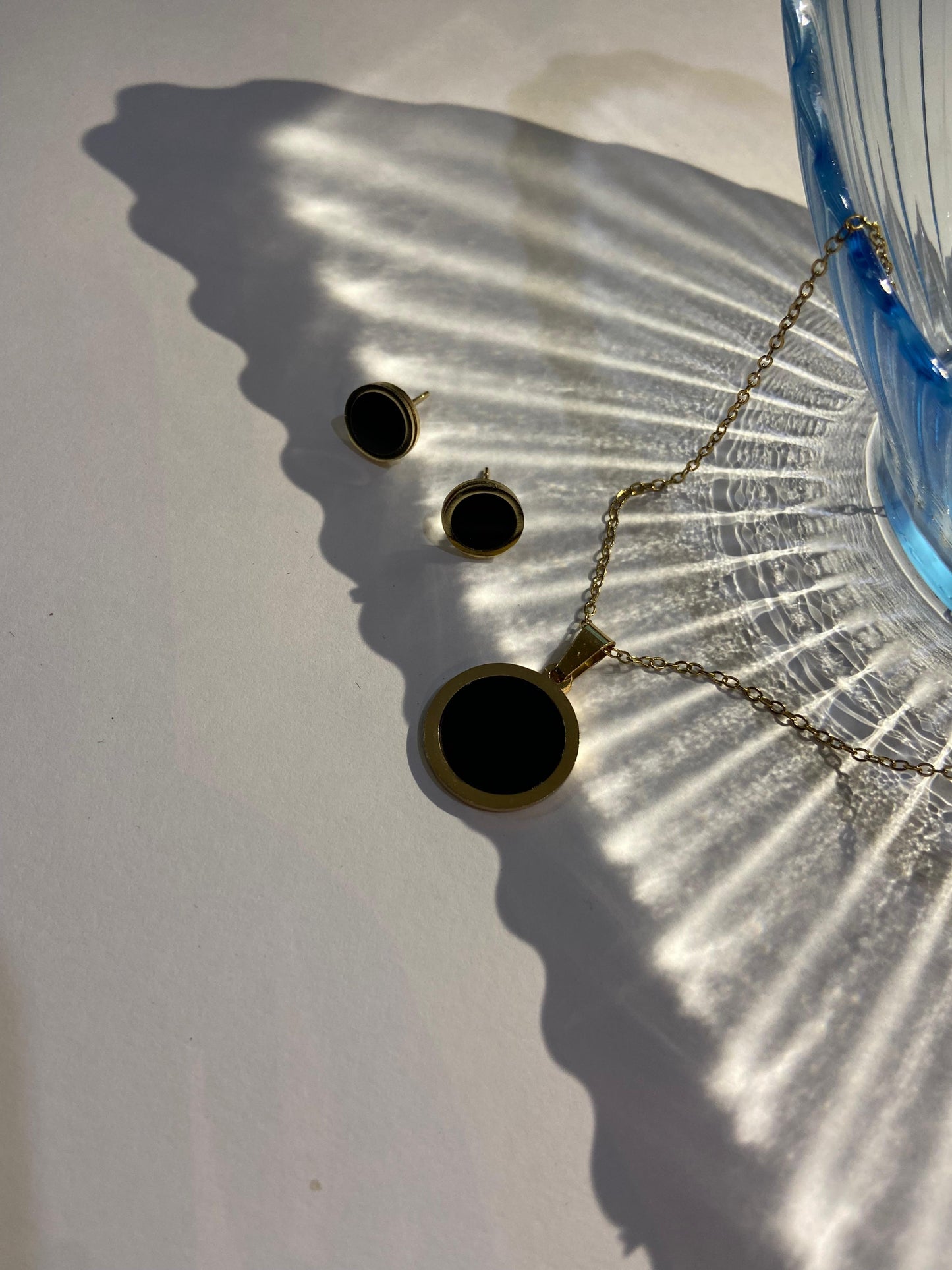 Classic Black Pendent Set