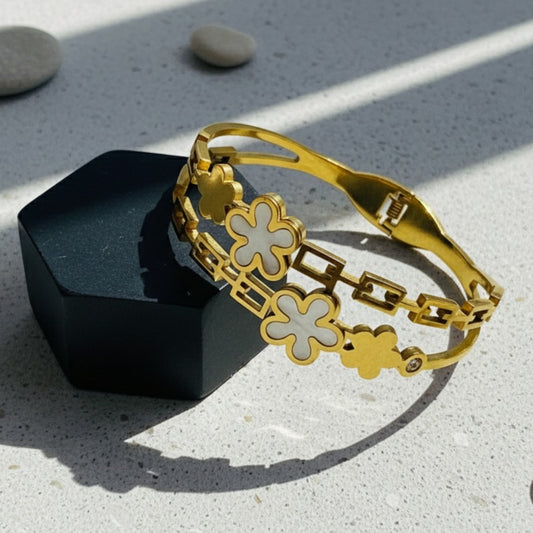 White Clover Handcuff