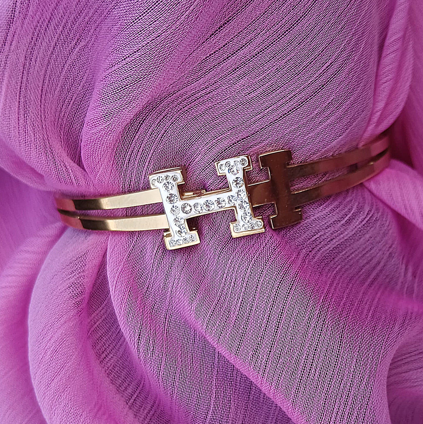 Hermes Handcuff