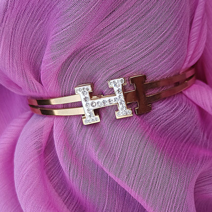 Hermes Handcuff