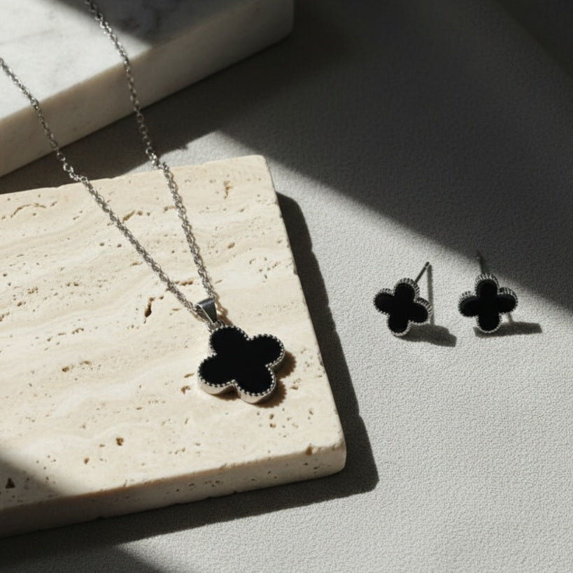 Clover Silver Black Pendent